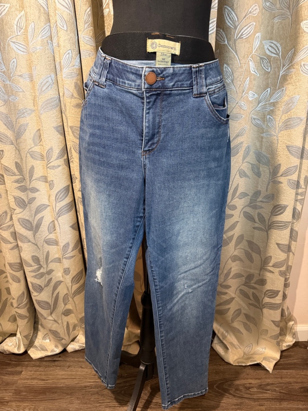 Democracy Straight Leg High-Rise Jeans in Medium Blue Wash